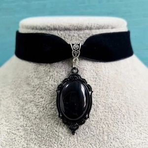 Gothic Vampire Pendant Choker Velvet Necklace For Women Fashion Pagan Witchcraft
